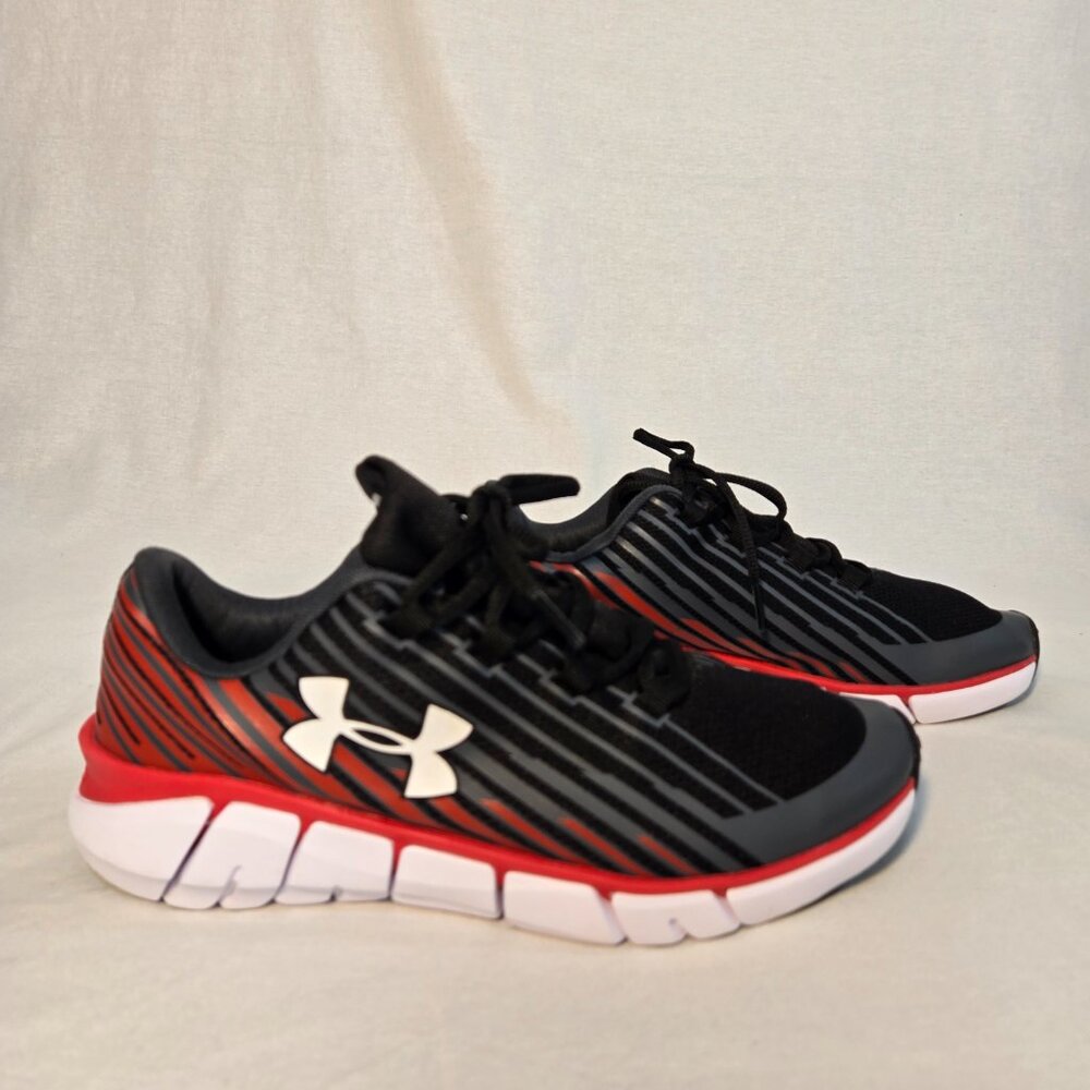 UNDER ARMOUR Unisex Youth Grade School X Level Black/Red Running Shoes Size 7Y.